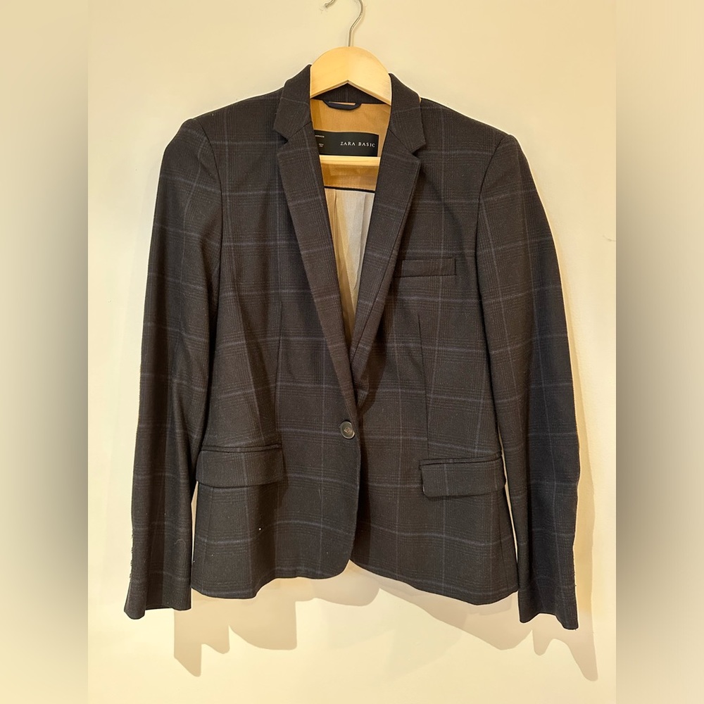 Zara women’s blazer with elbow patches